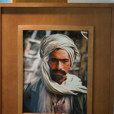 PHOTOGRAPH PORTRAIT OF MIDDLE EASTERN MAN