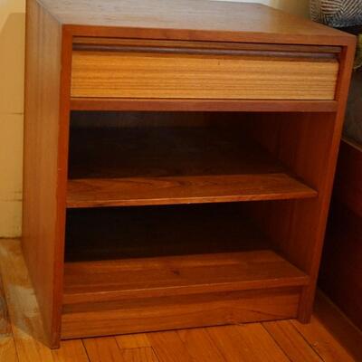 TEAK END TABLE ONE DRAWER WITH LOWER SHELF AREA