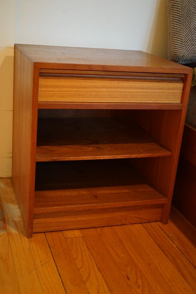 TEAK END TABLE ONE DRAWER WITH LOWER SHELF AREA