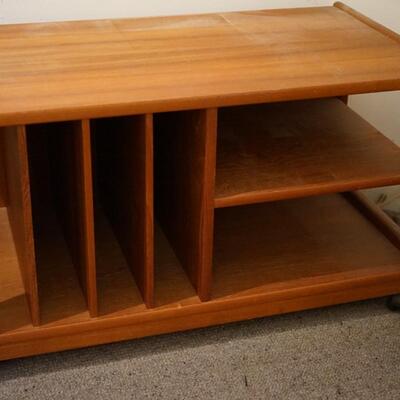 TEAK STEREO CART WITH LP SLOTS