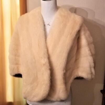 Lot #65  Nice Vintage White Mink Stole