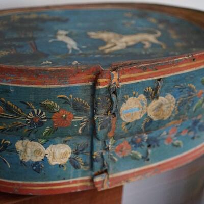 EARLY 19TH CENTURY HAND PAINTED BENTWOOD BOX