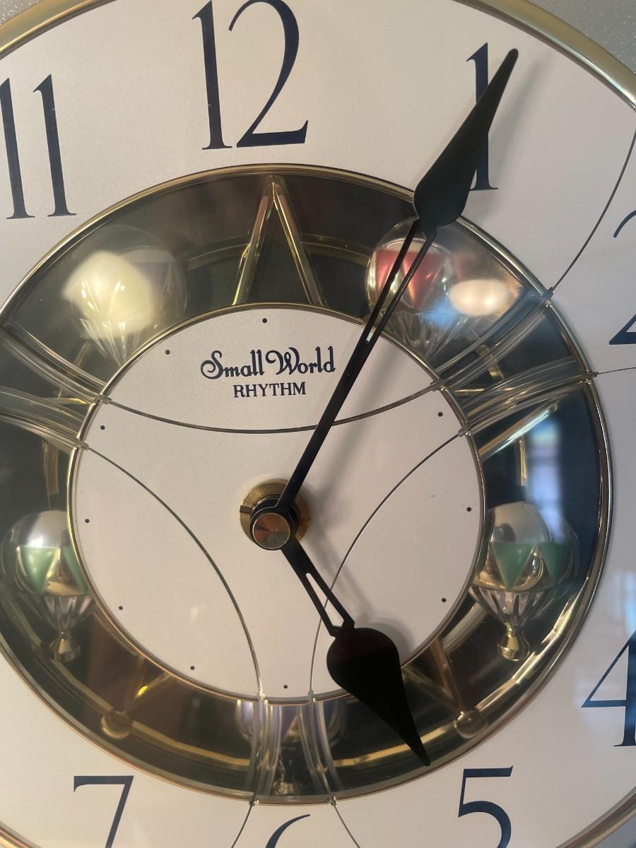 Lot 106 Cuorum Small World Rhythm Clock Plays 12 Melodies & 3