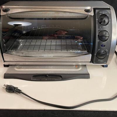 Lot  118  Black & Decker Toaster Oven
