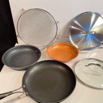 Lot 127  Miscellaneous Frying Pans. Spatter Screen. 2 Extra Lids.