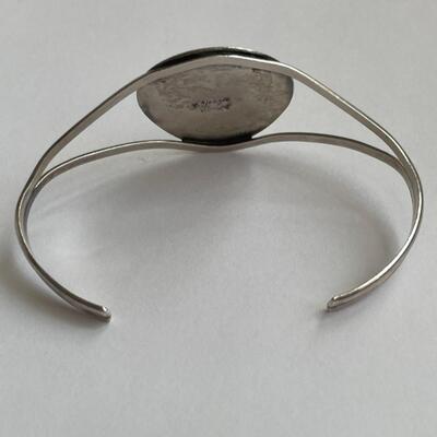 Sterling silver Navaho  bracelet  18 g