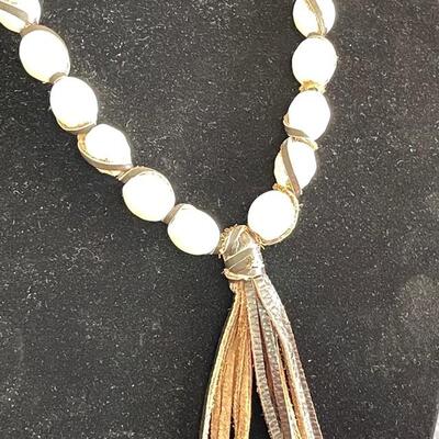 Lot 29 Chunky Faux Pearl Necklace Leather Tassel