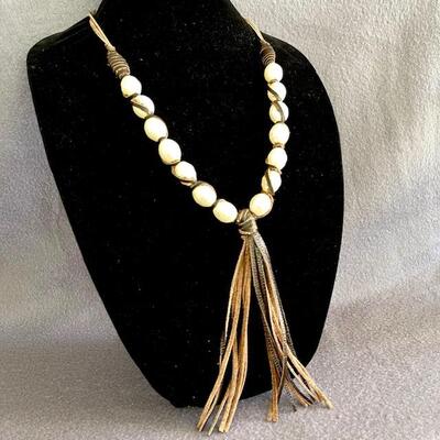 Lot 29 Chunky Faux Pearl Necklace Leather Tassel