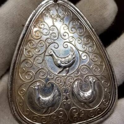 Vintage Towle Sterling silver Christmas  ornaments   lot  142.3 g .Reserve set r