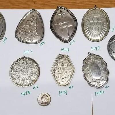 Vintage Towle Sterling silver Christmas  ornaments   lot  142.3 g .Reserve set r