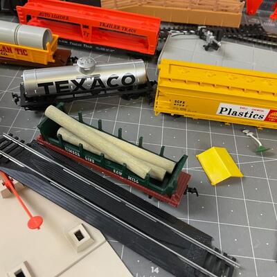 Toy  Railroad/Train set Items HO Scale