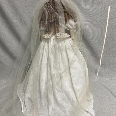 2002 Marie Osmond Doll Isobella the Bride 365/1000