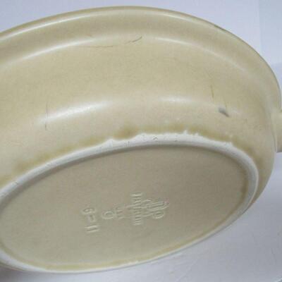 Pfaltzgraff Village Handled Oval Baker