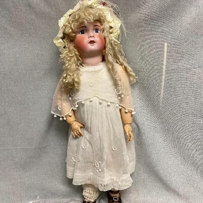 Antique Vintage SFBJ Paris France Sleepy Eye Bisque & Composite Doll