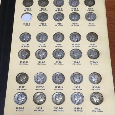 Mercury dime book 1916 to 1945  Not complete. Reserve set
