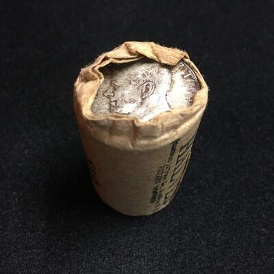 Full roll 1965  40 % kennedy half dollars
