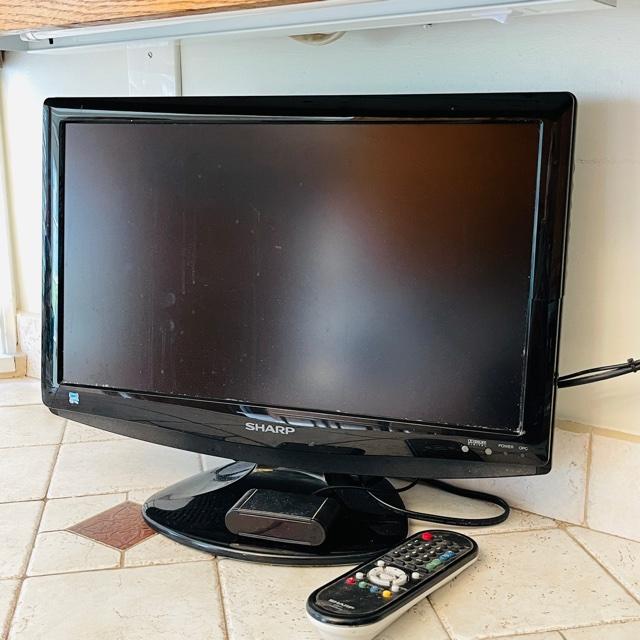Lot 92 Sharp 19" Flat Screen TV