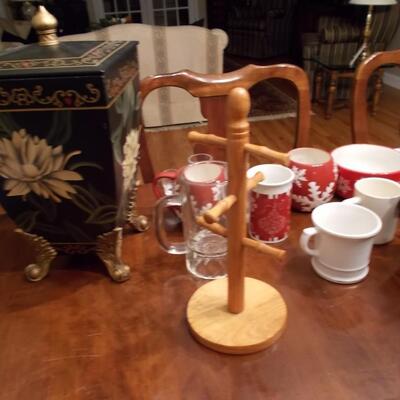 Lot of Miscellaneous kitchen/home decor items