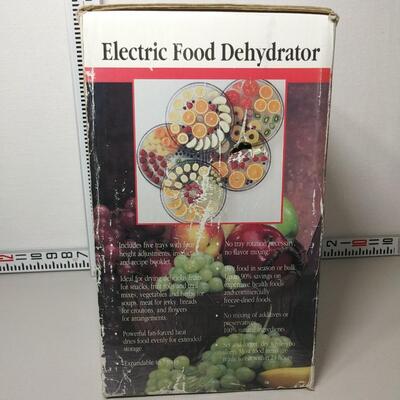 #84 Magic Chef Food Dehydrator