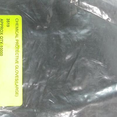 #106 Chemical Protective Gloves (Large)