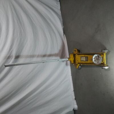 #169  Hydraulic Garage Jack