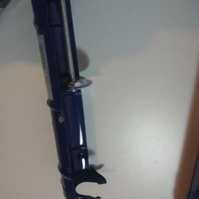 #184  Large and Small Caulk Guns