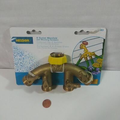 #220  Nelson 4 Outlet Hose Manifold