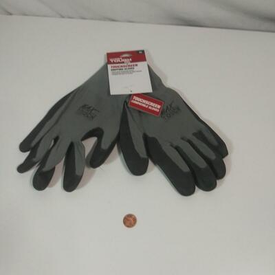 #279  Touchscreen Gripping Gloves