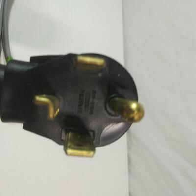 #316  3 & 4 Prong Electrical Cords