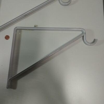 #318  3 - Shelf Bracket/Braces