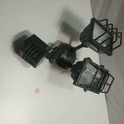 #349  2 Light Motion sensor Light Fixture