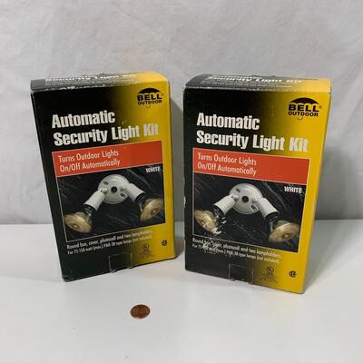 #358  2 - Bell Outdoor Automatic Security Light Kit