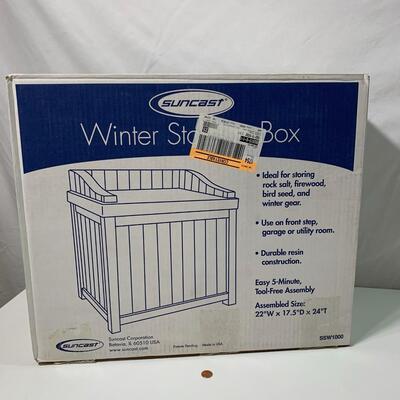 #384  Suncast Winter Storage Box 22"x17.5"x24"
