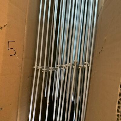 #456  Wire Picket Fence - 5 sections - only 1 shown in photo