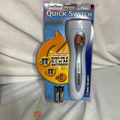 #461  Energizer Quick Switch Flashlight - Multi - size battery