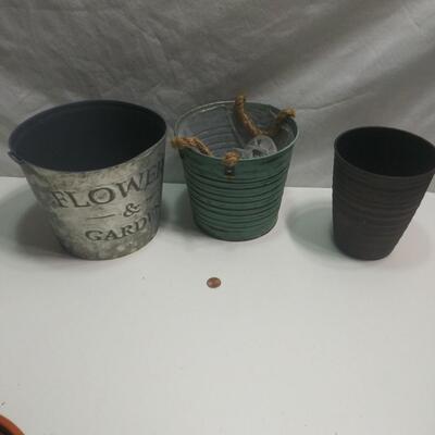 #468  3 Flower Pots