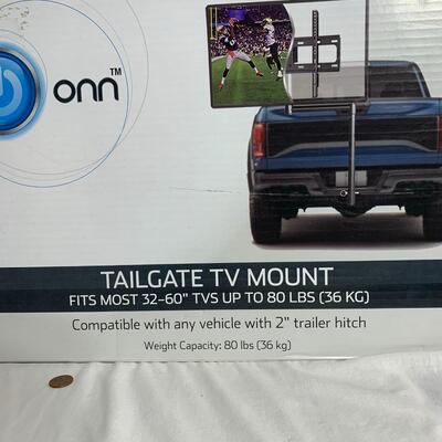 #483  Tailgate TV Mount