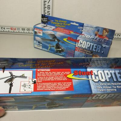 #624 2 - Stunt Copter