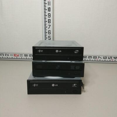 #627 3 - DVD Drives