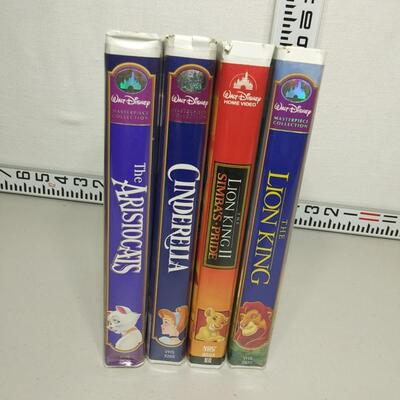 #645 Disney Clam Shell Movies