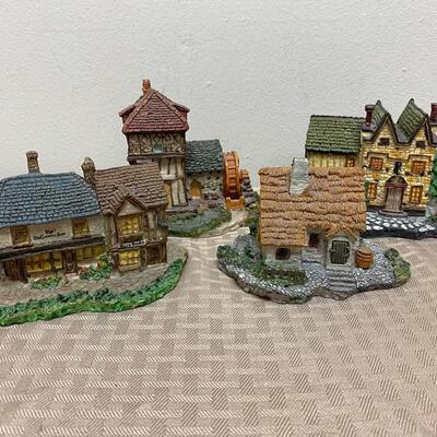 Dickens' Miniatures Cold Cast Mini House Figurines