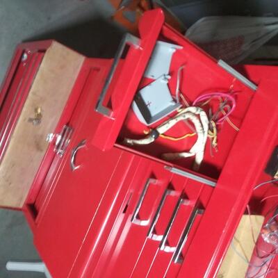 #4 Stackon Rolling 18 Drawer Locking Tool Chest With Tools