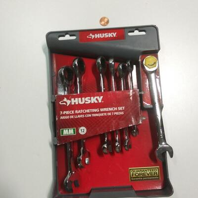 #20 Husky Metric  7-Piece Ratcheting Wrench Set
