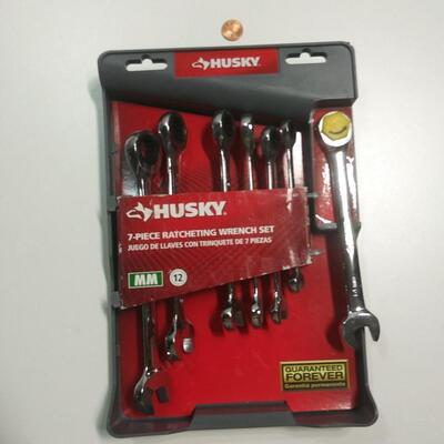 #20 Husky Metric  7-Piece Ratcheting Wrench Set