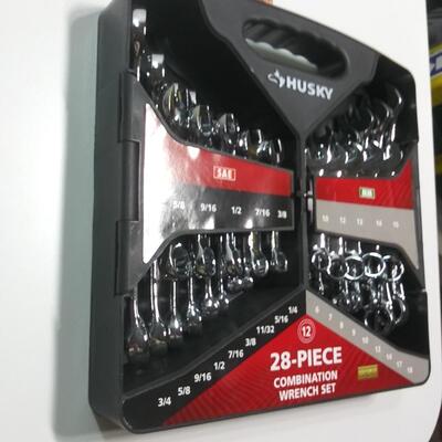 #40 Husky 28-Piece Combination Wrench Set