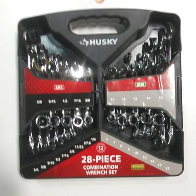 #40 Husky 28-Piece Combination Wrench Set