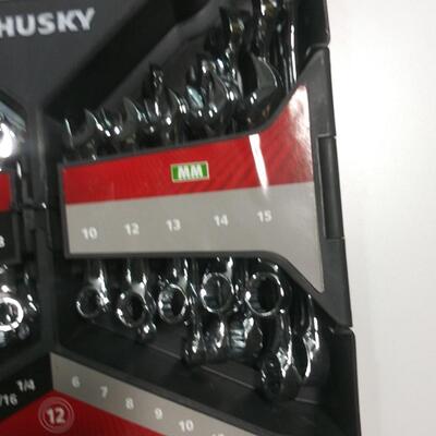 #40 Husky 28-Piece Combination Wrench Set