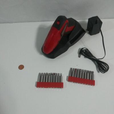 #50 4.8 Volt Cordless Screw Driver and bits