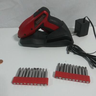 #50 4.8 Volt Cordless Screw Driver and bits