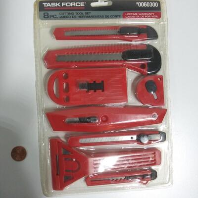 #145 8 pc Cutting Tool Set